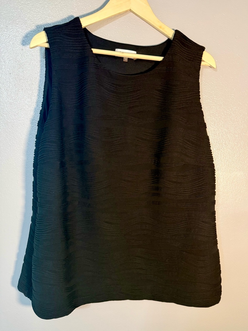 Calvin Klein Black Textured Sleeveless Tank